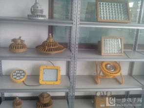 車(chē)間廠(chǎng)用防爆燈選購(gòu)指南 吊掛式LED防爆燈120W價(jià)格與燈具塑件解析